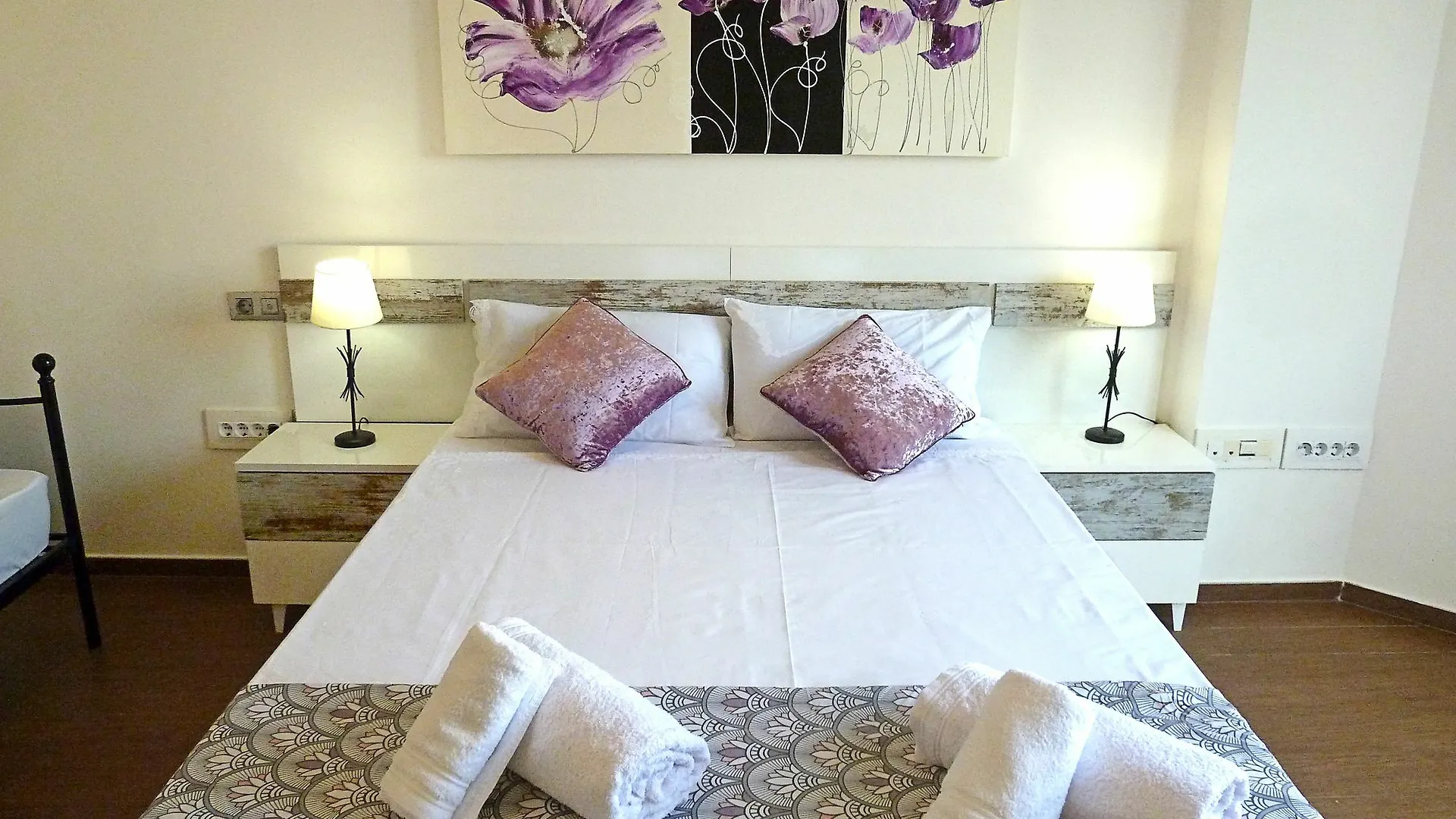Gran Bulevar Apartment By Jitkey Cordoba Spain
